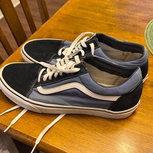 Vans Men's Black and Blue Casual Sneakers